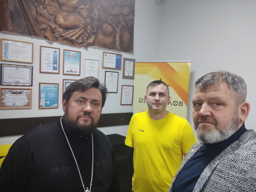 Вчера состоялась душевная встреча отца Павла с участником СВО и представителями госфонда Защитники Отечества | Ульяновская область 